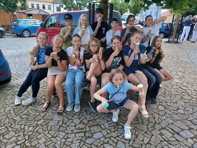 24.6. zmrzlina a přespávačka ve škole