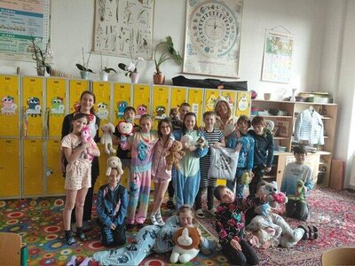 Pyžamový den s plyšáky