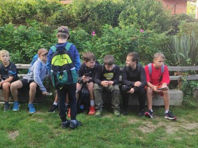 Lhotka - skalní byt, výlet turistickým vláčkem