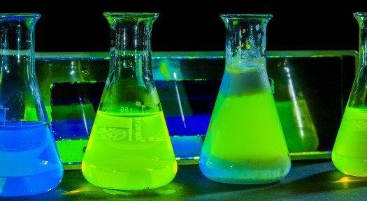 Pokusy v chemii a 3.A