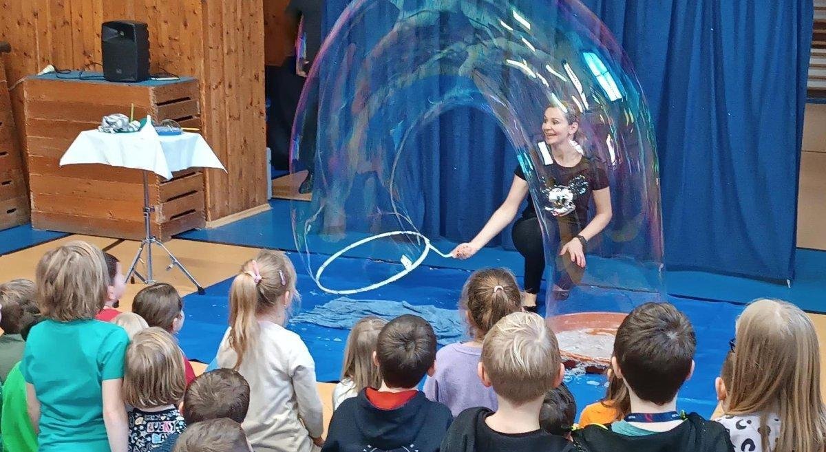 Bublinová show