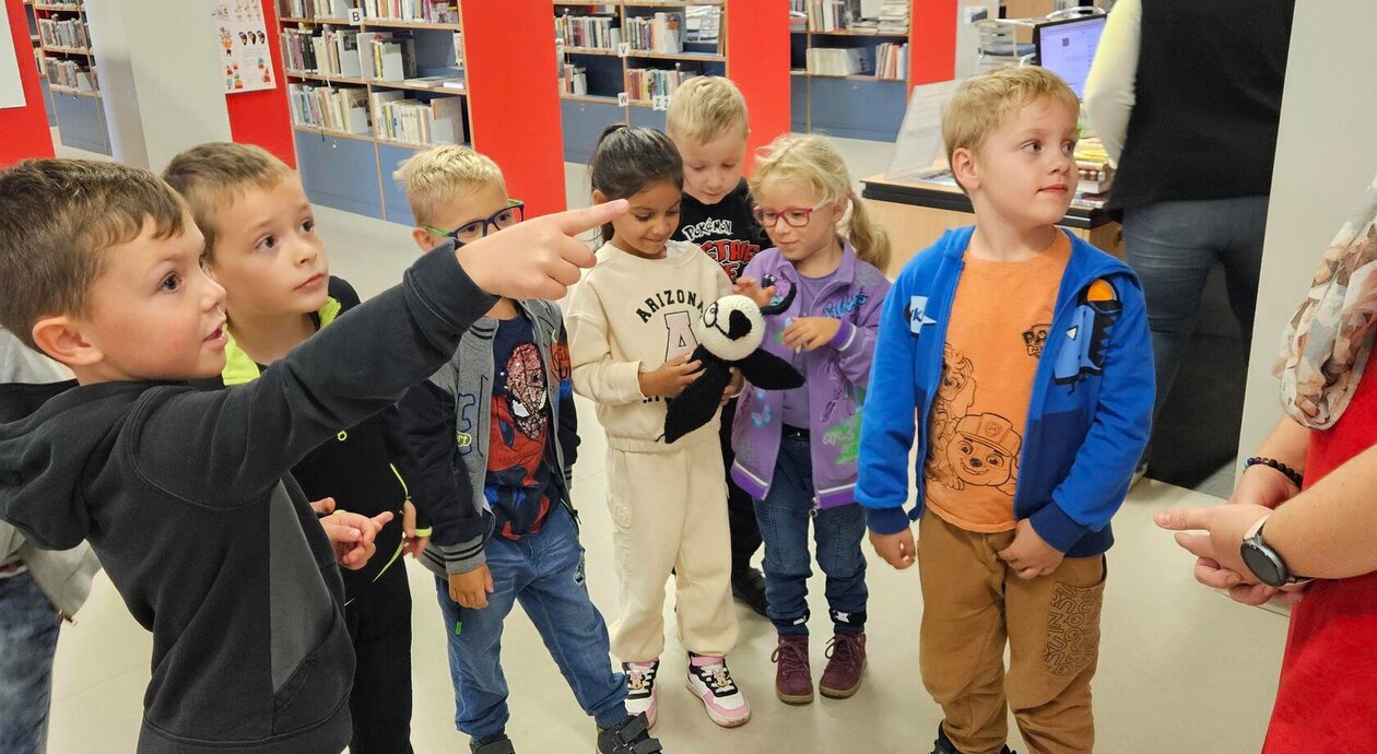 Návštěva knihovny - POHÁDKA O NEKONEČNU, maskot Čtenda.