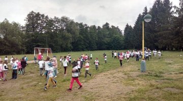 6. A posílá pozdrav ze školy v přírodě